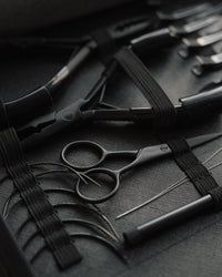 Hair Tool Kit, Makroaufnahme der Werkzeuge