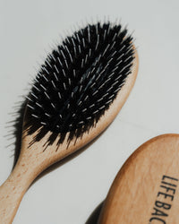 Hair Care Brush, Nahaufnahme der Borsten von oben
