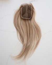Lace Closure, Nahaufnahme der Spitzenbasis von vorne – Vanilla Beige